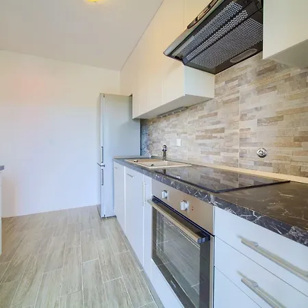Ivana Apartment *