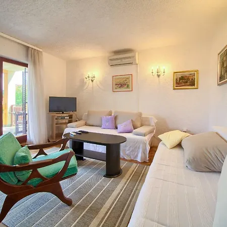 Ivana Apartmán *